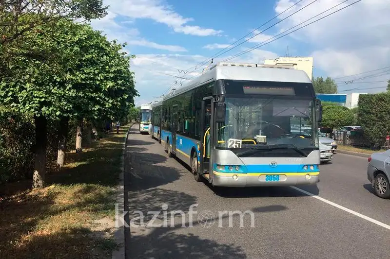 Almatyda gazben jáne elektr qýatymen júretin avtobýstar sany artady