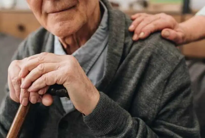 Доля казахстанцев старше 65 лет увеличилась до 7,9%