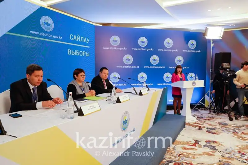 Кабинки без штор на избирательных участках объяснили в ТИК Алматы