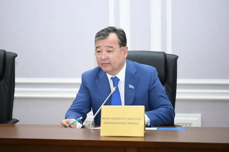 Мұрат Мұқаев БҚО мәслихатының төрағасы қызметіне сайланды
