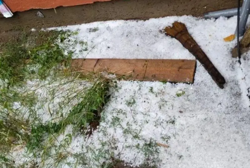 Град побил урожай в Аксае