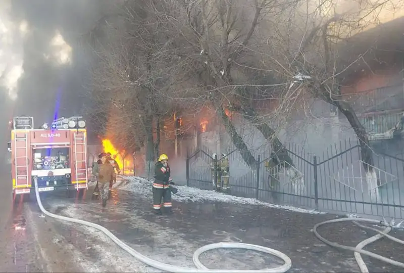 Тараз базарындағы өрт сөндірілді