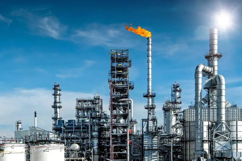 Бу йил Қозоғистондаги 3 та нефтни қайта ишлаш заводи таъмирланади