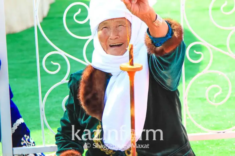 قازاقستاندا قانشا زەينەتكەر تۇرادى