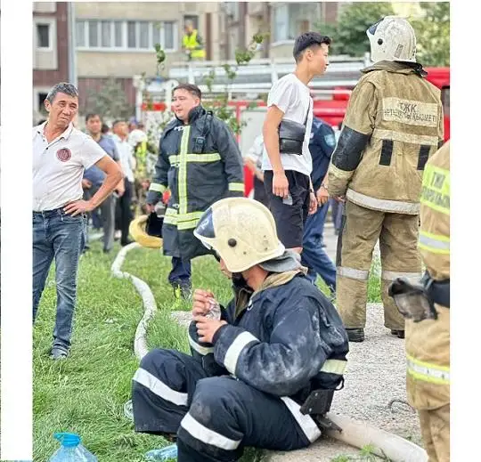 QR TJM Almatyda 16 qabatty úıde bolǵan órtke qatysty tolyq málimet usyndy