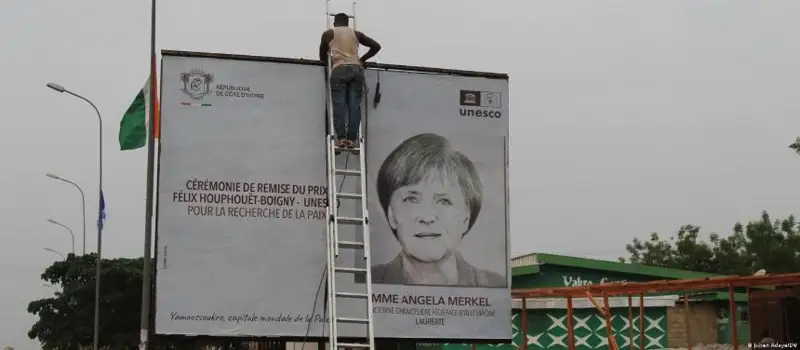 Ангеле Меркель вручена премия мира ЮНЕСКО