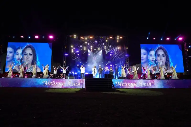 III Международный фестиваль исполнителей популярной музыки «Мейкин Азия» стартовал на Иссык-Куле