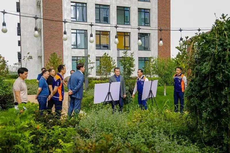 Более 100 тысяч деревьев и кустарников высадят застройщики в Астане