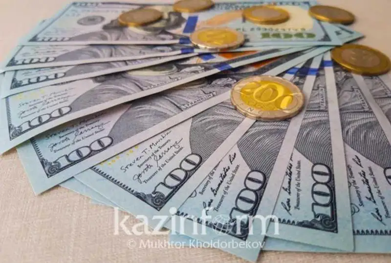 قور نارىعىندا دوللار 1,36 تەڭگەگە ارزاندادى