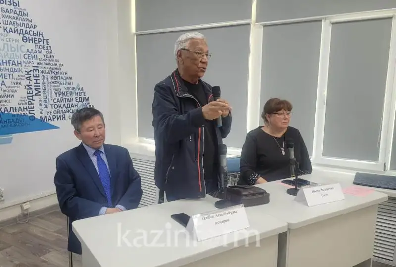 مەكتەپ كەزىندە ورالحان بوكەيدى جازۋشى بولادى دەپ ەش ويلاماپ ەدىك - الىبەك قاڭتارباي