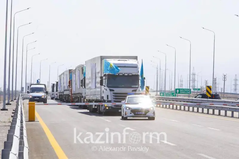 ۇلكەن الماتى اينالما اۆتوجولى الماتىنىڭ كولىك جۇيەسىنە تۇسەتىن سالماقتى جەڭىلدەتەدى - مينيستر