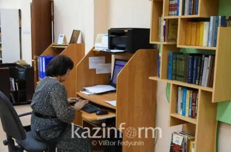 Mádenıet mınıstrligi kitaphana qyzmetkerlerin Túrkııada oqytpaq