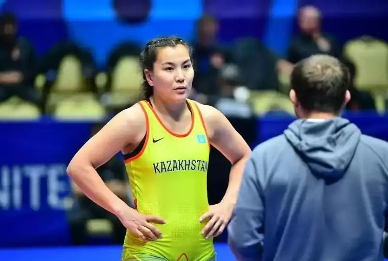 Эльмира Сиздиқова - аёллар кураши бўйича Осиё чемпиони