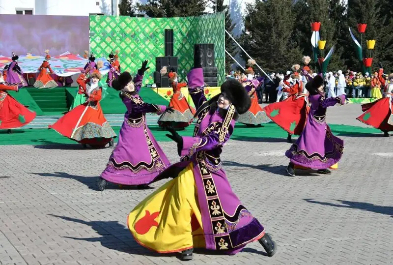 Фестивалями кочевой цивилизации и мастеров прикладного искусства отметили Наурыз в Акмолинской области
