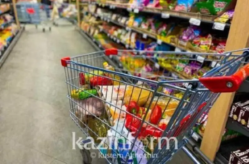 Atyraýda áleýmettik mańyzy bar azyq-túlik 60% ústememen satylǵan