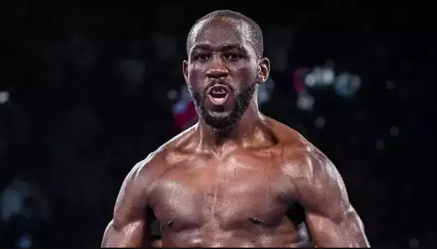 ەڭ مىقتى بوكسشى كارەراسىنداعى اسا شەبەر قارسىلاسىن اتادى