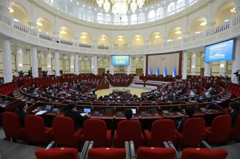 Референдум по новой конституции Узбекистана назначен на 30 апреля