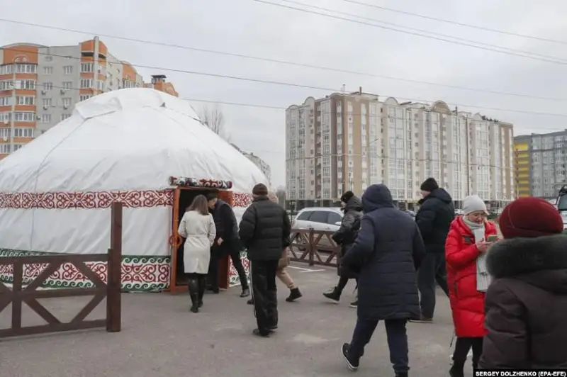 Býchadaǵy kıiz úıler - bizdiń metsenattardyń Ýkraına halqyna kómegi, elshiliktiń oǵan qatysy joq - QR SІM