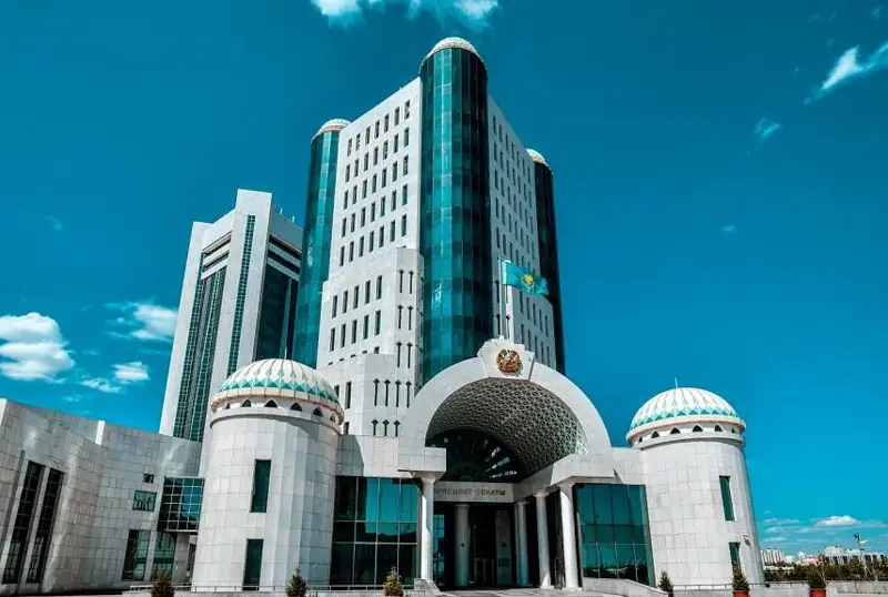 В Парламенте создана депутатская группа «Бiр ел - Бiр мүдде»