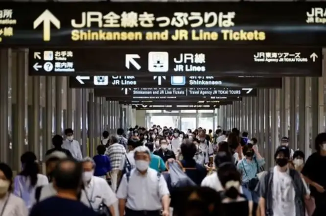 日本拟放宽公交口罩令