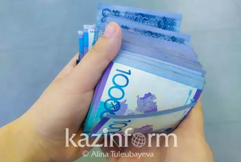 Мошенница обманула актюбинца на миллион тенге