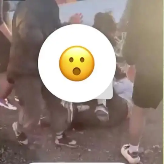 سەمەيدە وقۋشى قىز سوققىعا جىعىلدى