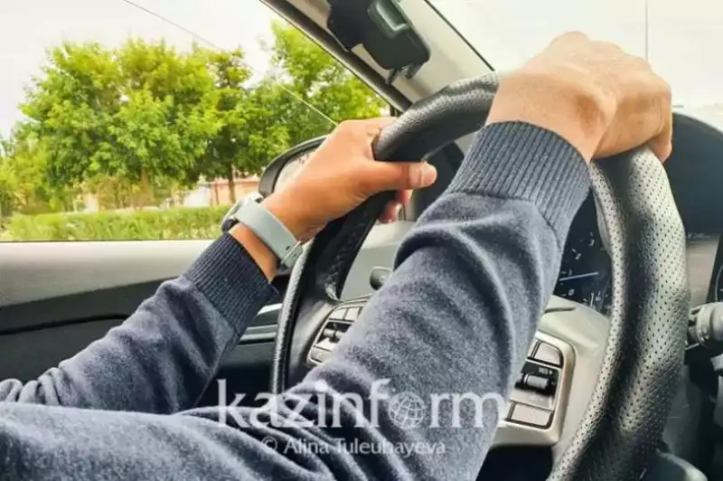 Eýroodaq elderinde sheteldik kólik júrgizýshilerge talap kúsheıtilmek