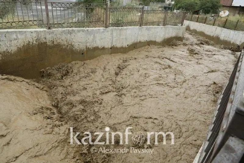 Qutqarýshylar Almaty oblysy Saty aýylyndaǵy sel boıynsha málimdeme jasady