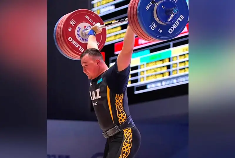 Нұрғиса Әділетұлы ауыр атлетикадан Азия чемпионы атанды