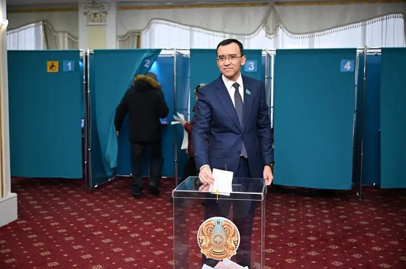 Senat tóraǵasy saılaýda daýys berdi
