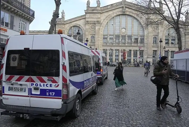 Нападение с ножом в Париже: шесть пострадавших, преступник нейтрализован