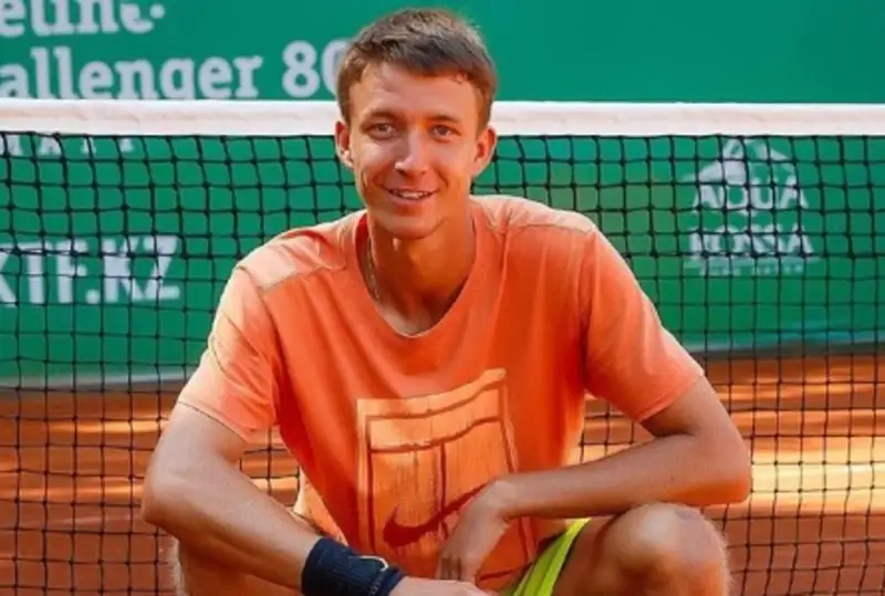 Григорий Ломакин  пробился в четвертьфинал турнира в Тегеране