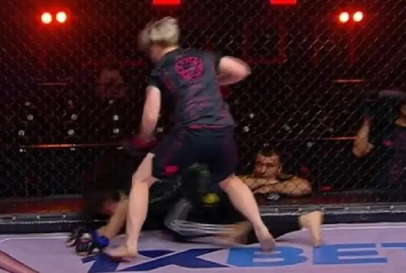 11-секундный нокаут - итог боя по ММА между казахстанкой и узбекистанкой