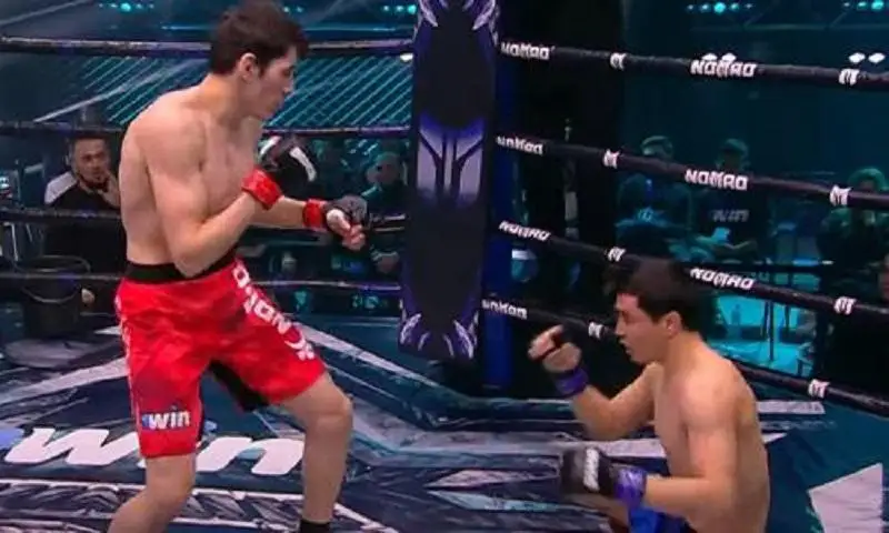 Нокдауны и нокаут: трое казахстанцев победили своих соперников в Первой лиге по кулачным боям