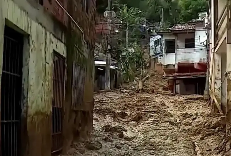 Число погибших из-за ливней в Бразилии возросло до 46