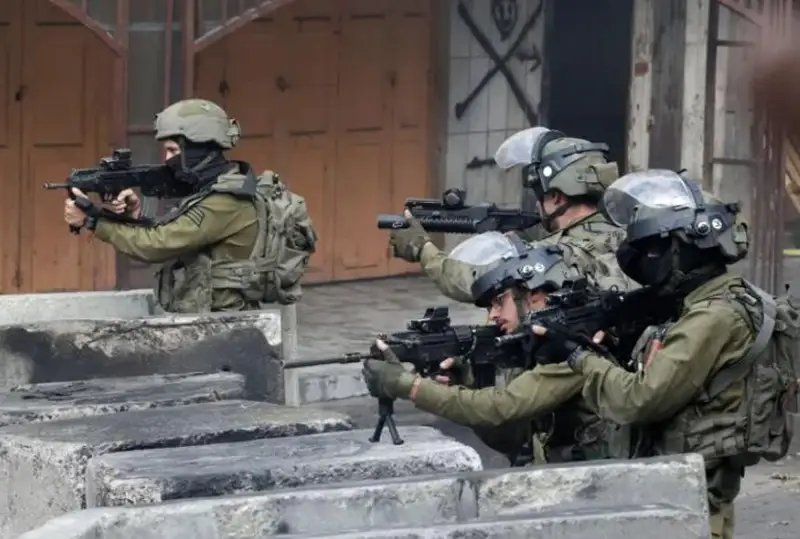 Palestınalyq jasóspirim áskerı shabýyl kezinde qaza tapty
