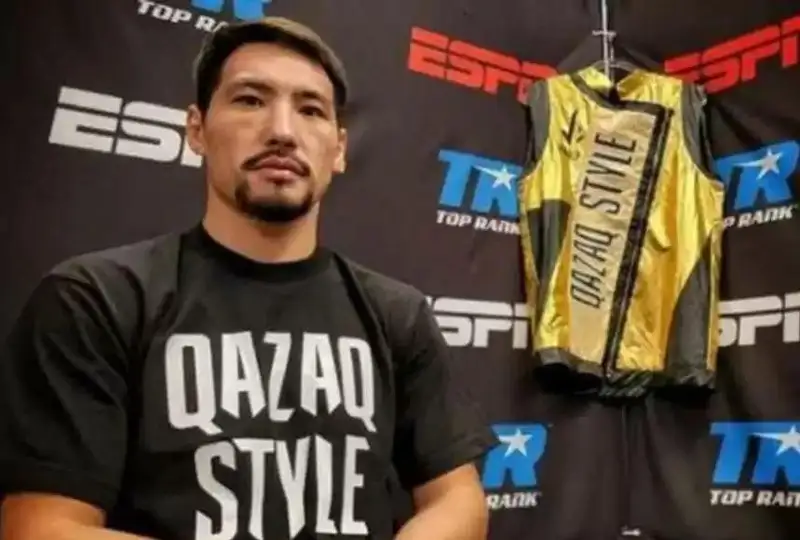 Жанибек Алимханули жаҳон чемпионлигини ҳимоя қилиш учун АҚШга етиб борди