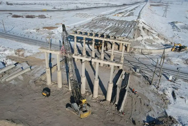 Ремонт аварийного путепровода на кольцевой дороге начали в Астане