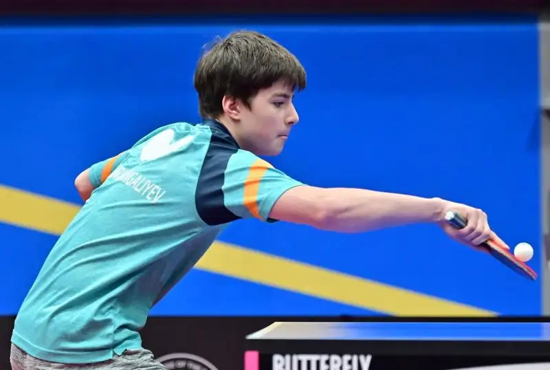 Алан Курмангалиев уступил в 1/4 финала турнира по настольному теннису в Швеции