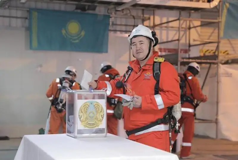 Нефтяники морского месторождения Кашаган проголосовали в Атырау