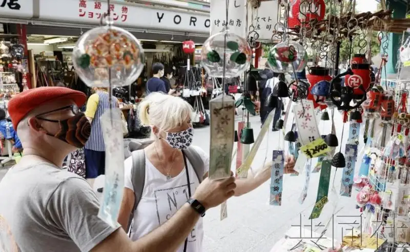 去年访日外国人383万 为上年15倍
