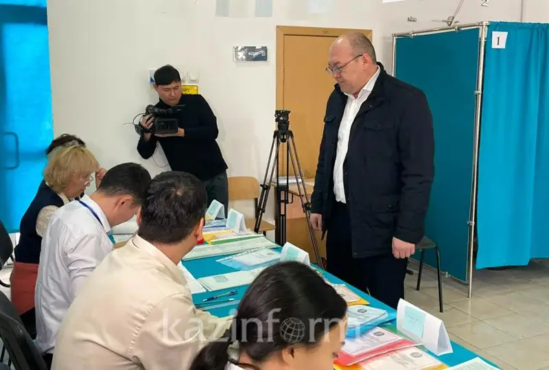 JSDP tóraǵasy Ashat Rahymjanov saılaýda daýys berdi