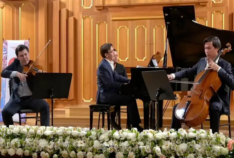 Казахстанский камерный ансамбль FORTE TRIO выступил в Ташкенте