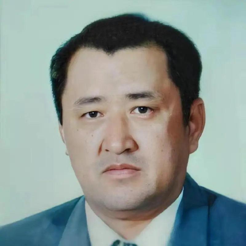 ءبىزدىڭ پوەزيامىز - ۇلتتىق ادەبيەتتىڭ حاۋا اناسى ىسپەتتى جانر - اقىن ءسالي سادۋاقاس ۇلى