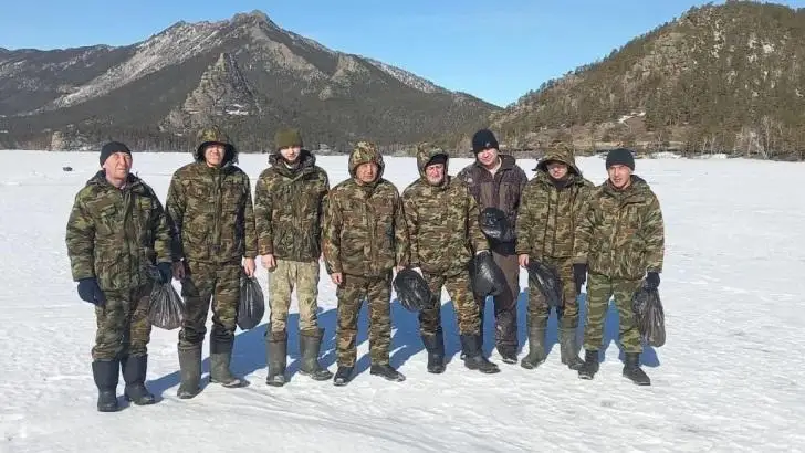 Более 3 тонн мусора собрали на озерах нацпарка «Бурабай» за зиму