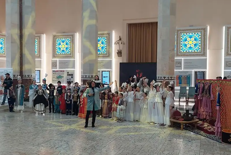 День единства народа Казахстана отметили в Москве праздничным концертом