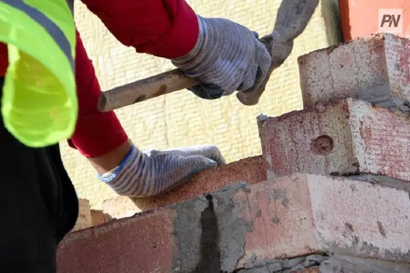 Pavlodarda Ózbekstannyń 8 azamaty zańsyz eńbek etken