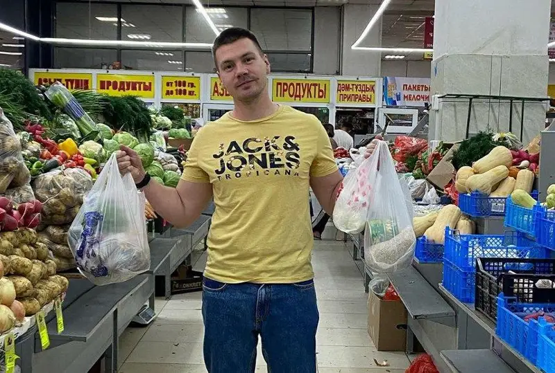 Прожить месяц на минимальную зарплату - столичный блогер проводит эксперимент