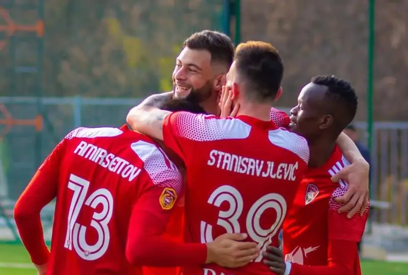 Футбол: «Қайсар» алғашқы жеңісіне қол жеткізді