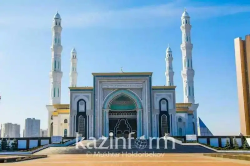 باس ءمۇفتي حالىقتى رامازان ايىندا بارىنشا قايىرىمدى بولۋعا شاقىردى